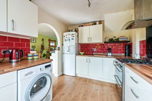 Kitchen- click for photo gallery